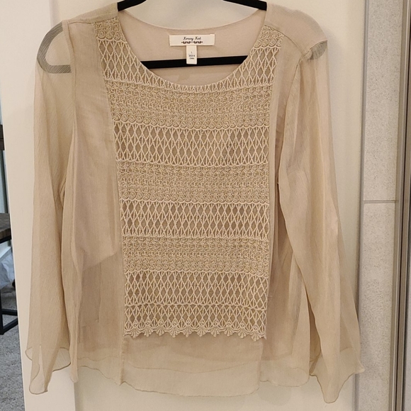Shirt - Picture 1 of 6